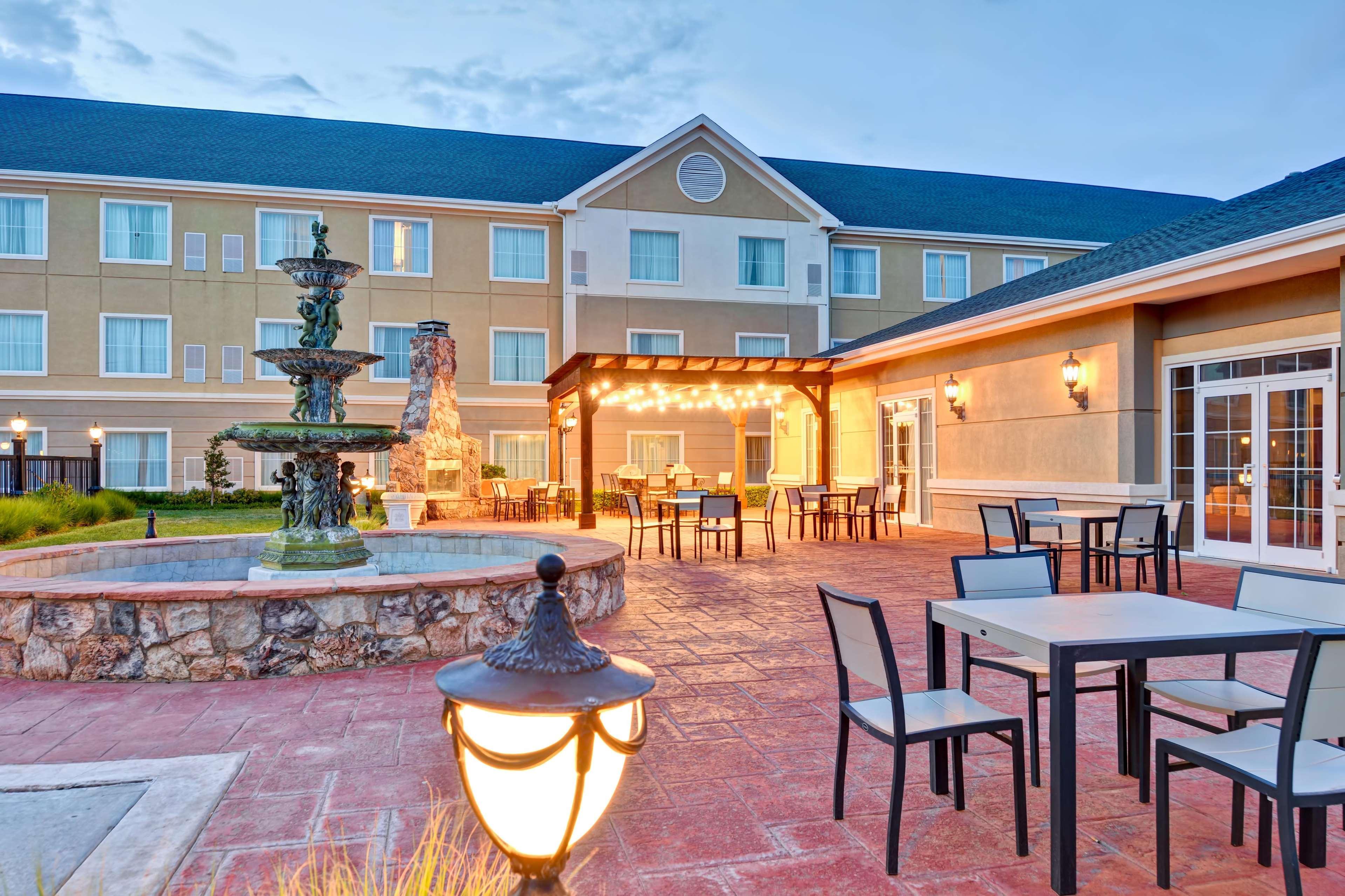 Homewood Suites By Hilton Amarillo Bagian luar foto